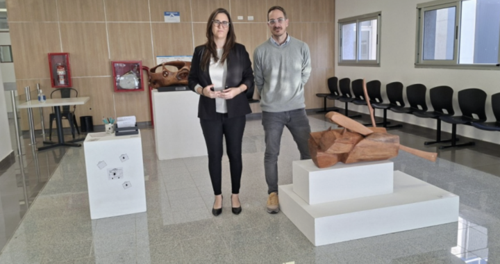 Muestra de arte en el Hospital Favaloro: El inventor del bypass que ejerció 12 años en La Pampa decía que interpretar el alma del paciente ayuda en el tratamiento